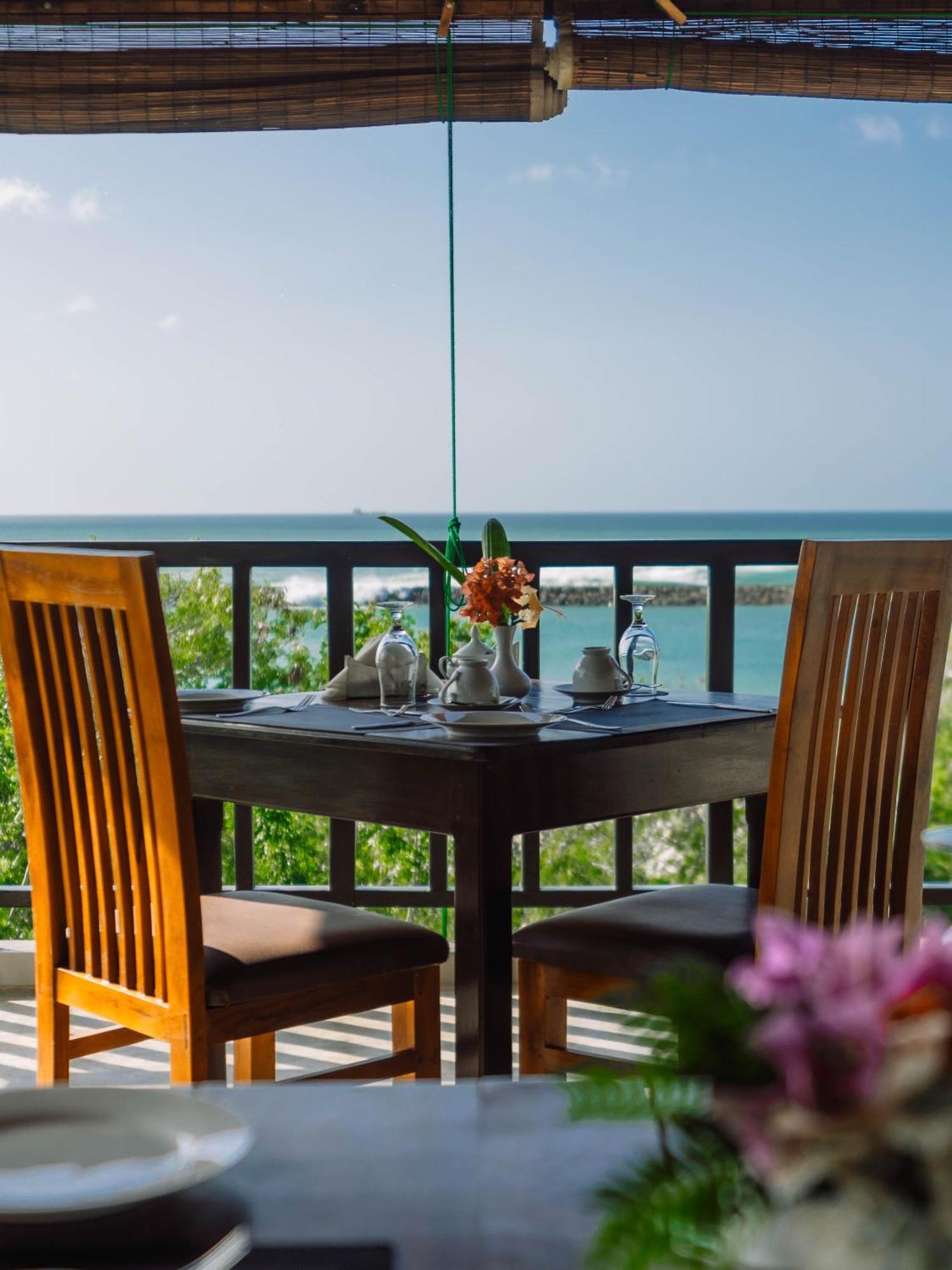 Ananthaya Beach Тангале Екстериор снимка