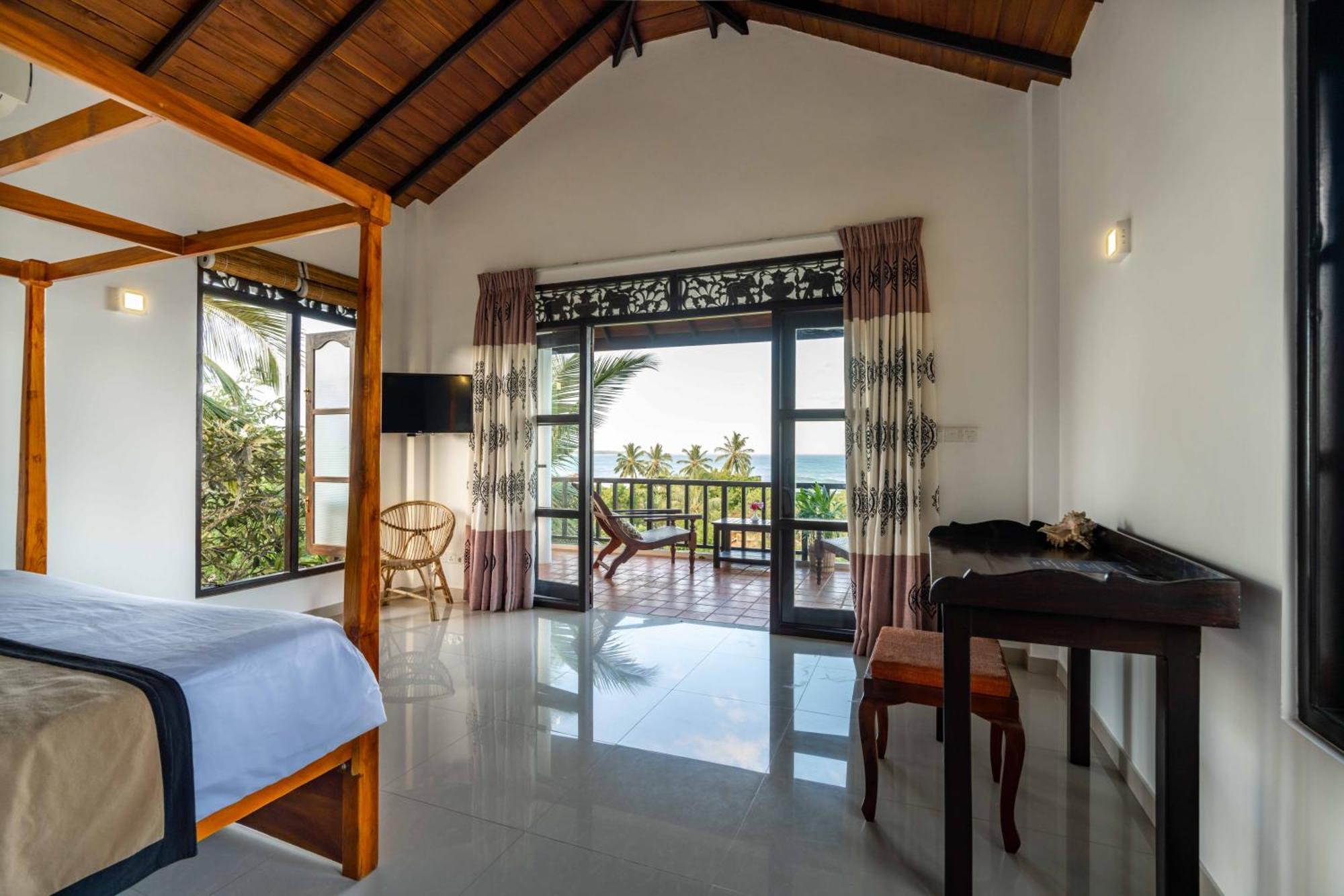 Ananthaya Beach Тангале Екстериор снимка
