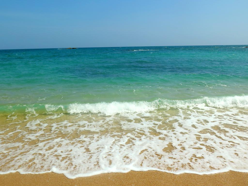 Ananthaya Beach Тангале Екстериор снимка