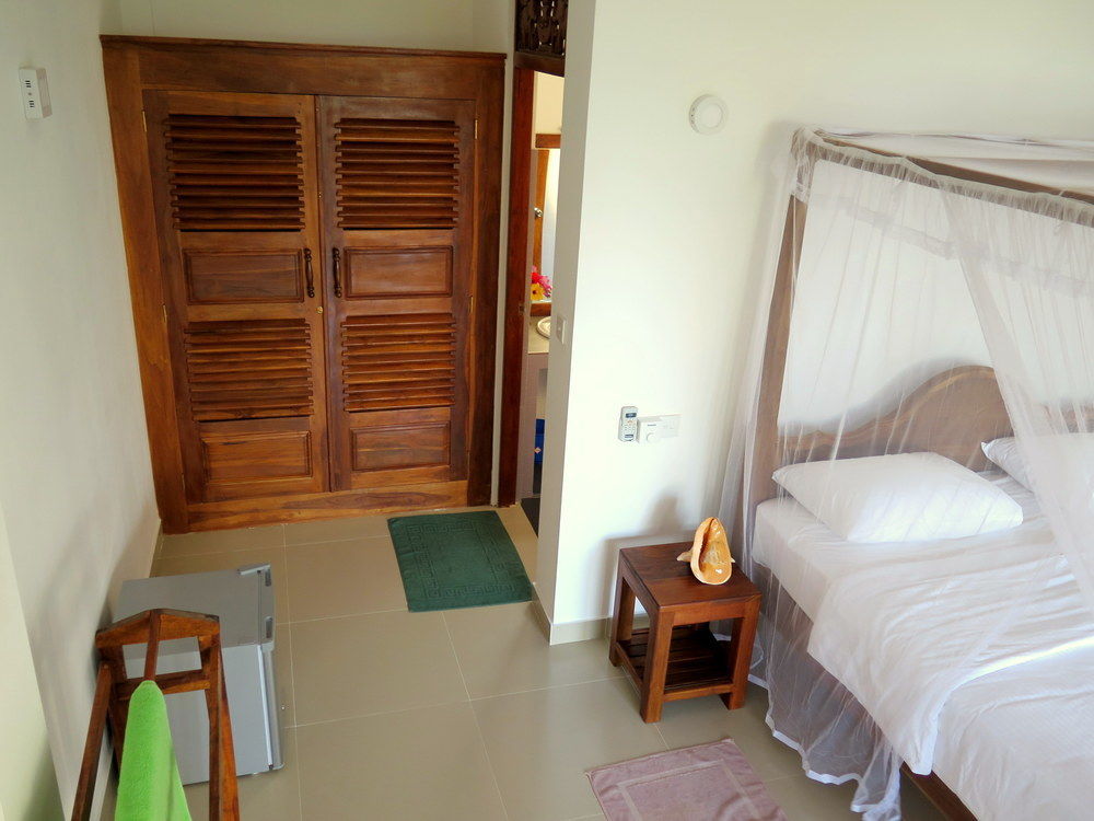 Ananthaya Beach Тангале Екстериор снимка