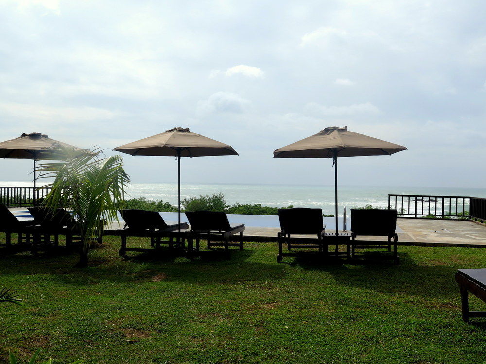 Ananthaya Beach Тангале Екстериор снимка